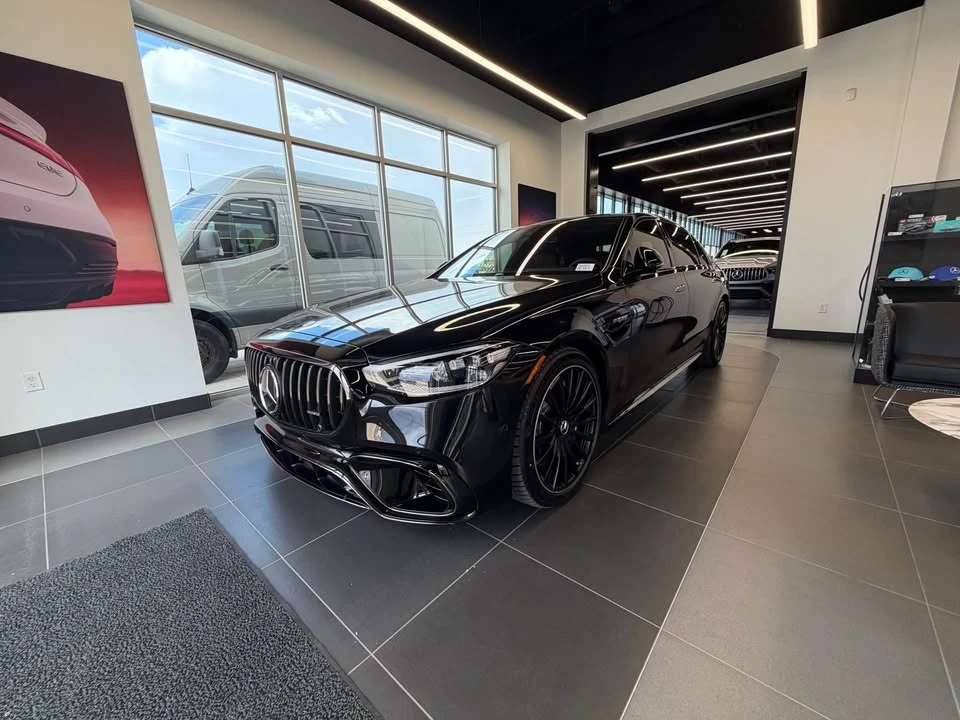 2026 Mercedes-Benz W223 S 63 AMG - Image 3 of 11