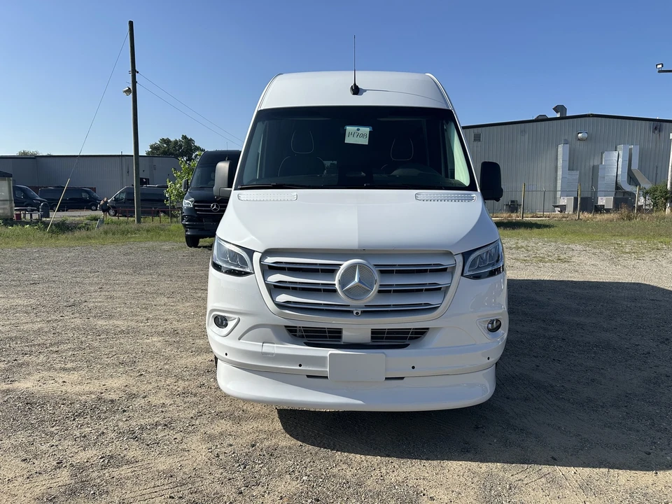 2026 Mercedes-Benz VS30 Sprinter - Image 2 of 14