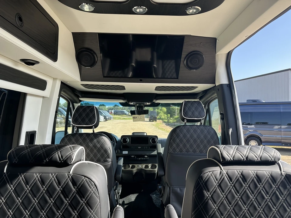 2026 Mercedes-Benz VS30 Sprinter - Image 14 of 14