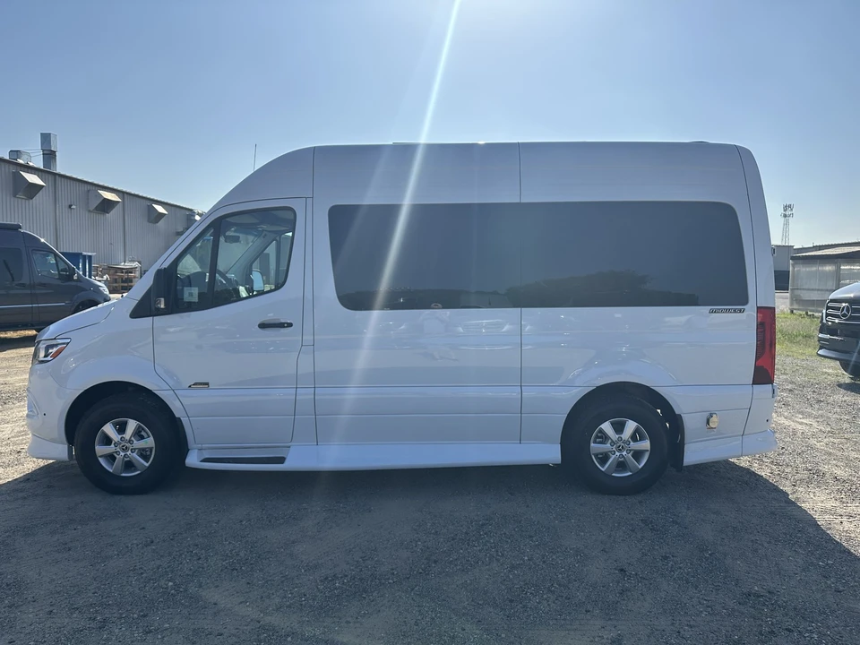 2026 Mercedes-Benz VS30 Sprinter - Image 7 of 14