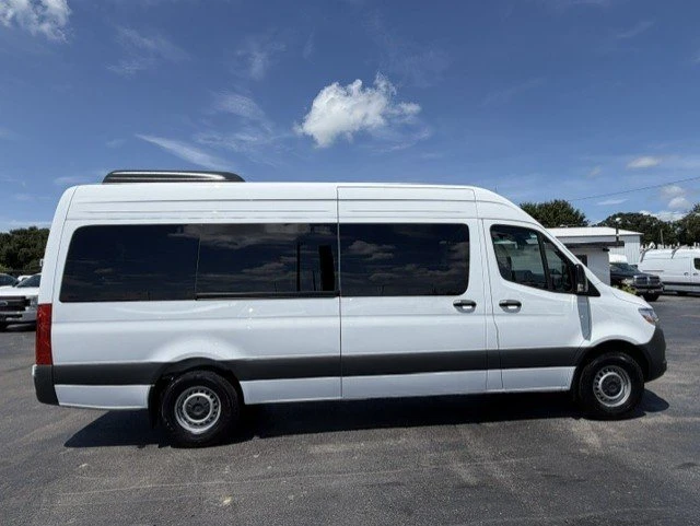 2026 Mercedes-Benz VS30 Sprinter - Image 3 of 20
