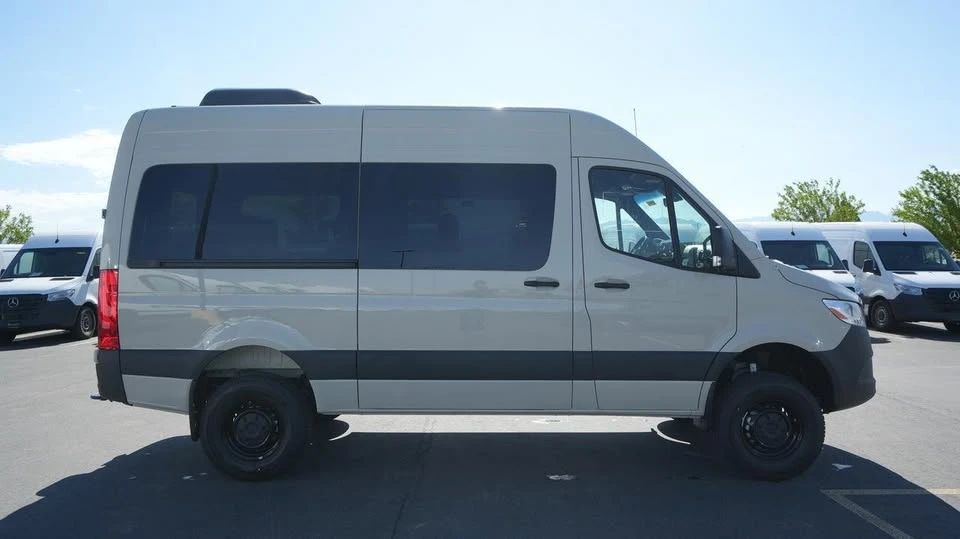 2026 Mercedes-Benz VS30 Sprinter - Image 2 of 16