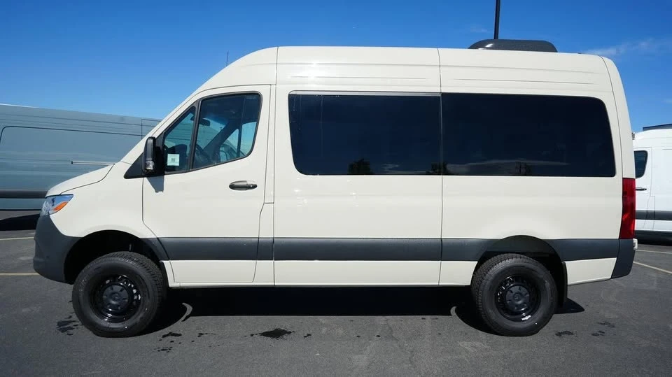 2026 Mercedes-Benz VS30 Sprinter - Image 8 of 16
