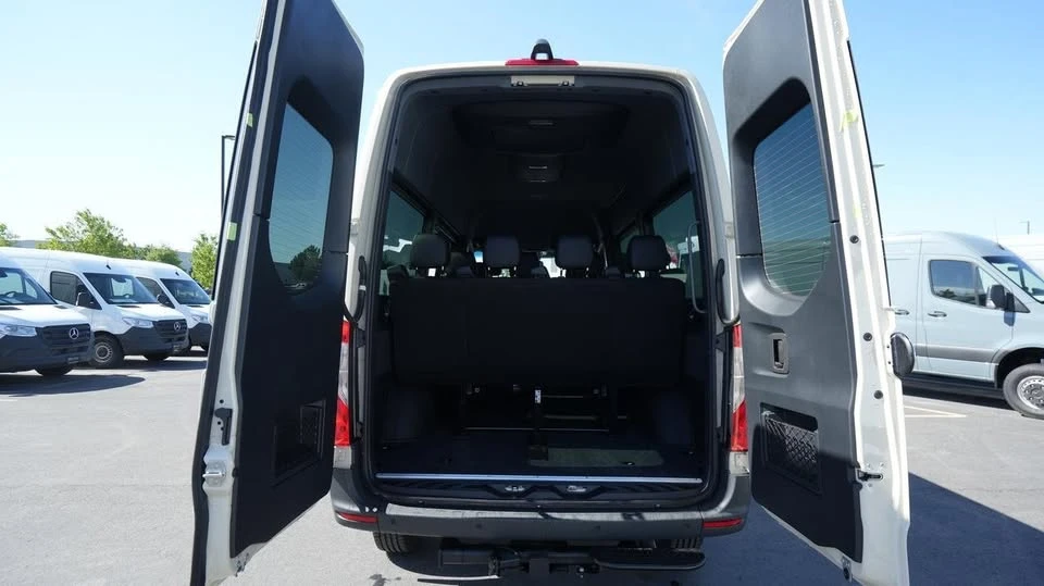 2026 Mercedes-Benz VS30 Sprinter - Image 7 of 16