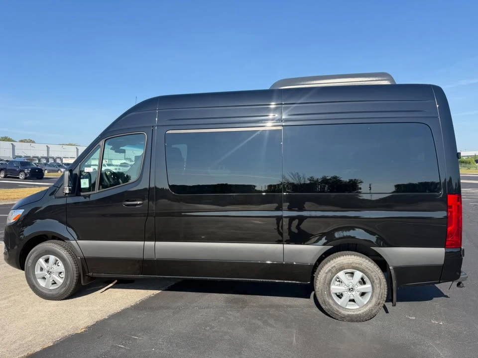 2026 Mercedes-Benz VS30 Sprinter - Image 5 of 16