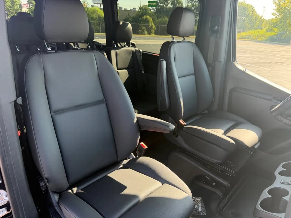 2026 Mercedes-Benz VS30 Sprinter - Image 9 of 16