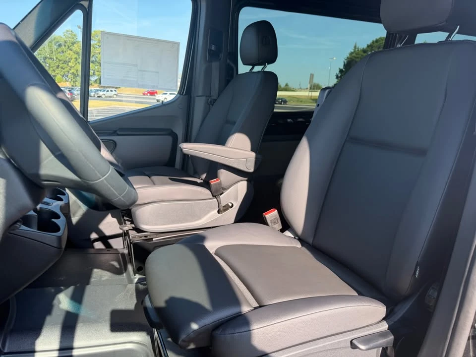 2026 Mercedes-Benz VS30 Sprinter - Image 7 of 16