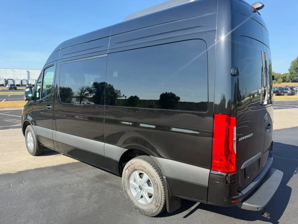 2026 Mercedes-Benz VS30 Sprinter - Image 6 of 16