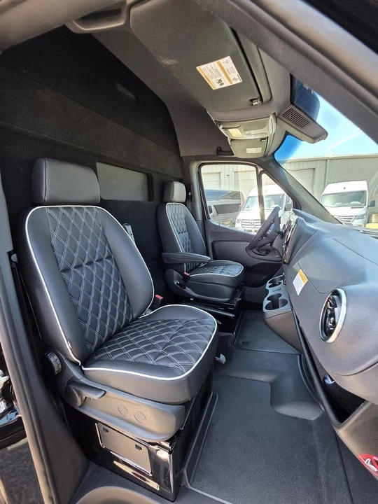 2026 Mercedes-Benz VS30 Sprinter - Image 8 of 13