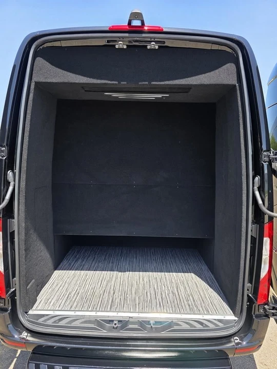 2026 Mercedes-Benz VS30 Sprinter - Image 11 of 13