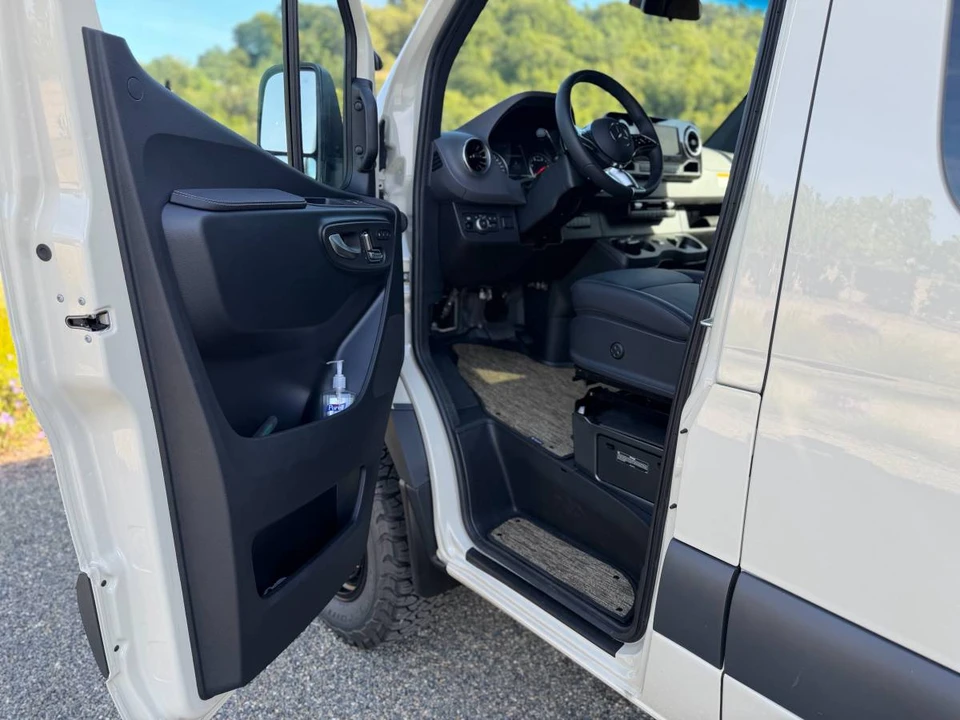 2026 Mercedes-Benz VS30 Sprinter - Image 6 of 24