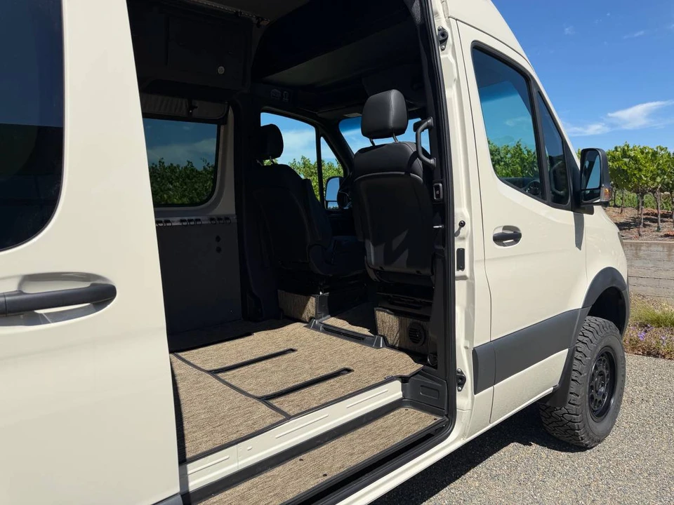 2026 Mercedes-Benz VS30 Sprinter - Image 20 of 24