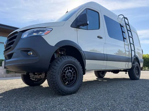 2026 Mercedes-Benz Sprinter 2500 144 Crew AWD