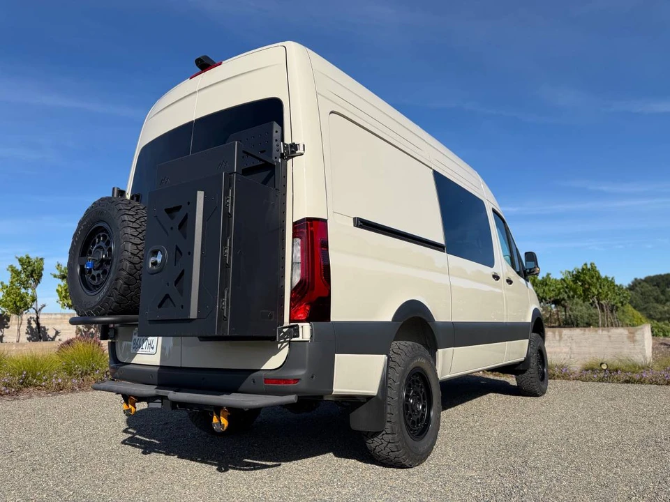 2026 Mercedes-Benz VS30 Sprinter - Image 3 of 24