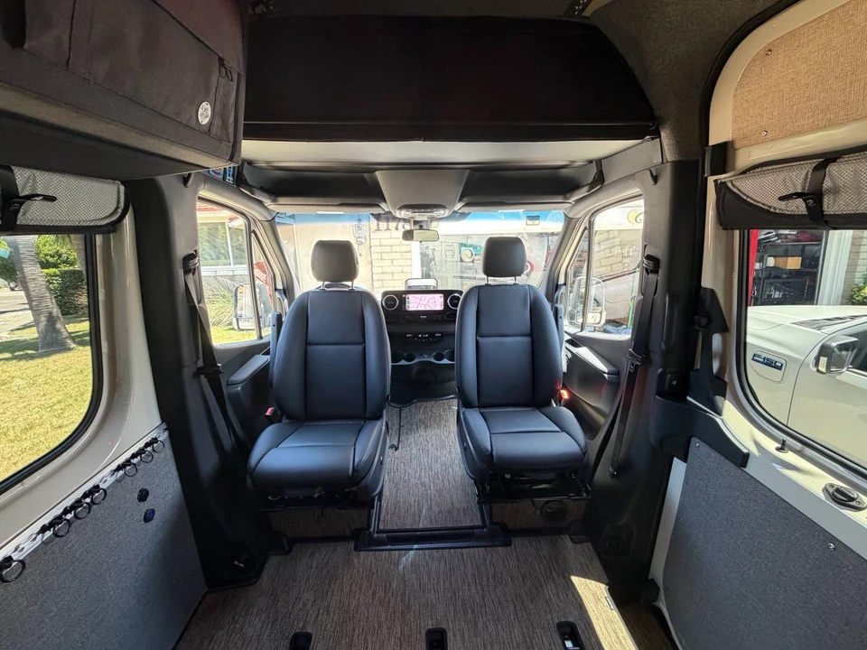 2026 Mercedes-Benz VS30 Sprinter - Image 12 of 24
