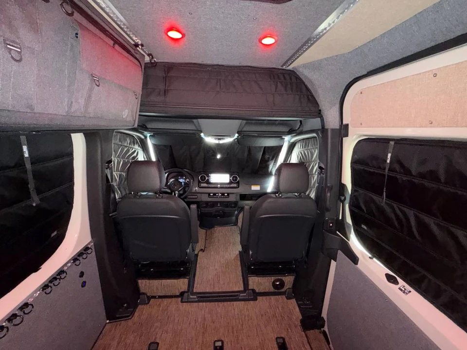 2026 Mercedes-Benz VS30 Sprinter - Image 13 of 24