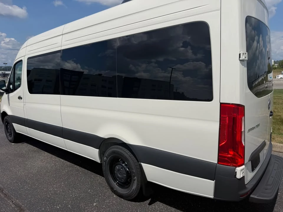 2026 Mercedes-Benz VS30 Sprinter - Image 4 of 14