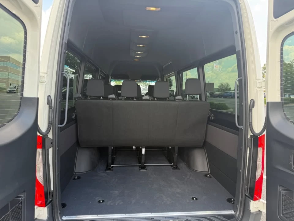2026 Mercedes-Benz VS30 Sprinter - Image 12 of 14
