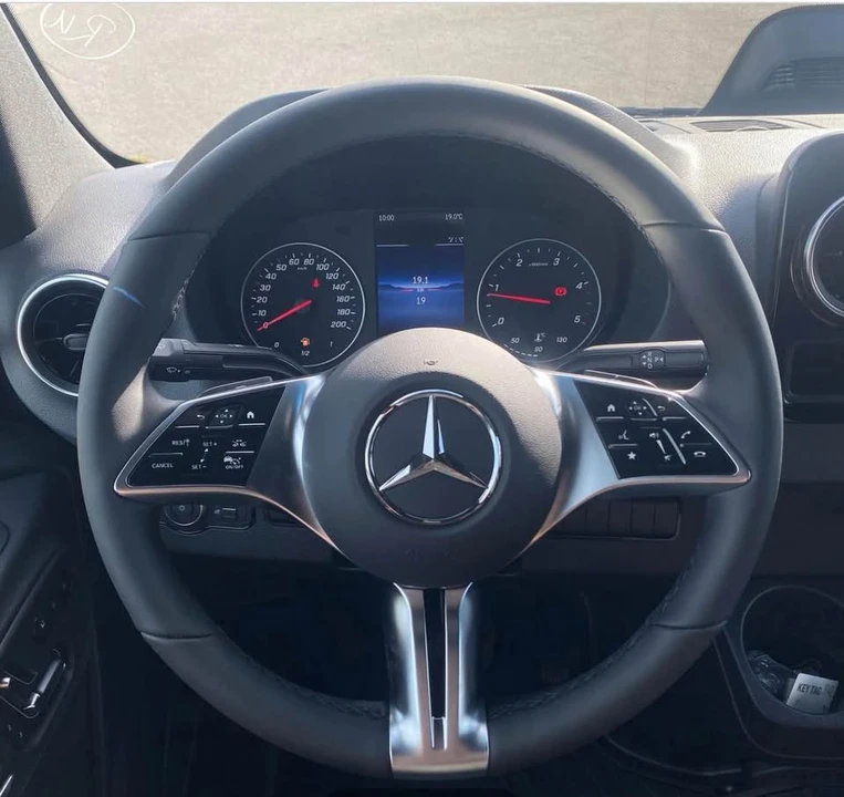 2026 Mercedes-Benz VS30 Sprinter - Image 3 of 7