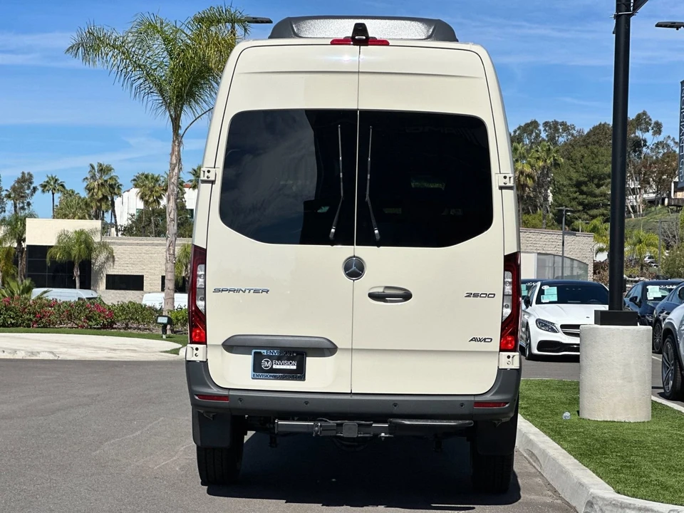 2026 Mercedes-Benz VS30 Sprinter - Image 4 of 12