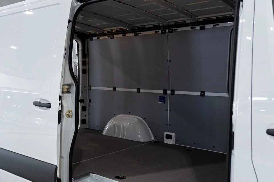 2026 Mercedes-Benz VS30 Sprinter - Image 8 of 16