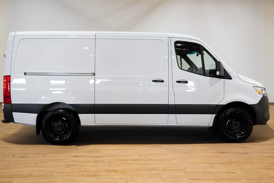 2026 Mercedes-Benz VS30 Sprinter - Image 5 of 16