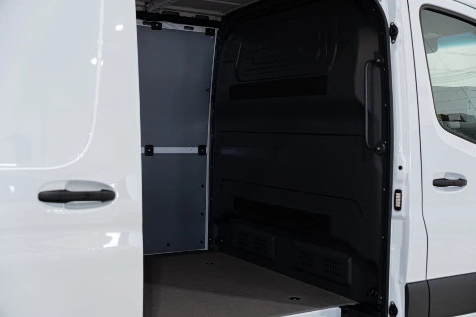 2026 Mercedes-Benz VS30 Sprinter - Image 7 of 16