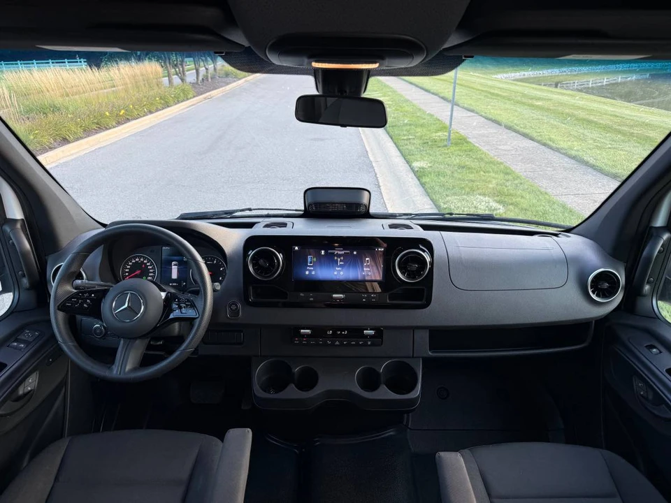 2026 Mercedes-Benz VS30 Sprinter - Image 6 of 12