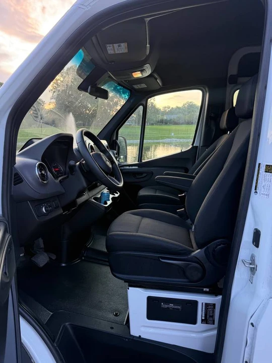 2026 Mercedes-Benz VS30 Sprinter - Image 5 of 12