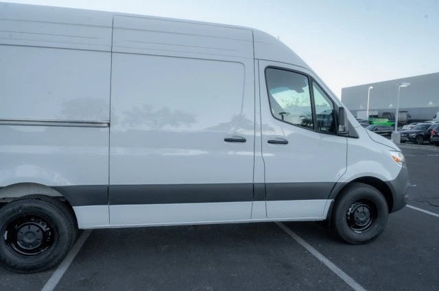 2026 Mercedes-Benz VS30 Sprinter - Image 4 of 12