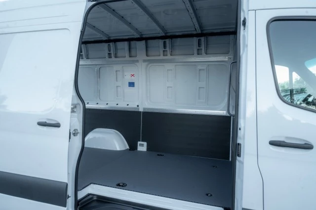 2026 Mercedes-Benz VS30 Sprinter - Image 11 of 12