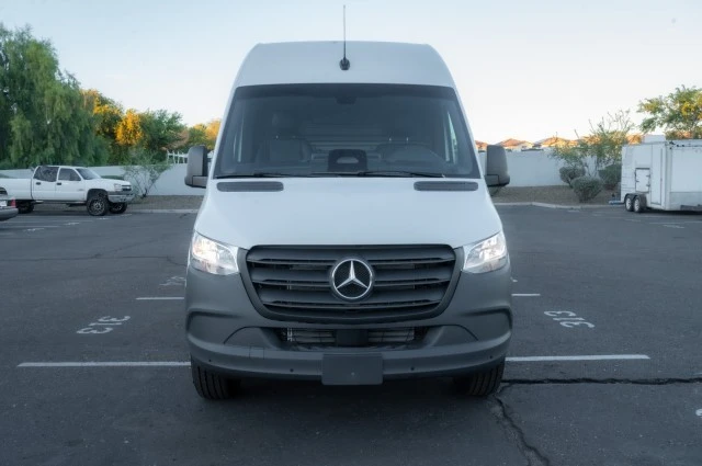2026 Mercedes-Benz VS30 Sprinter - Image 2 of 12