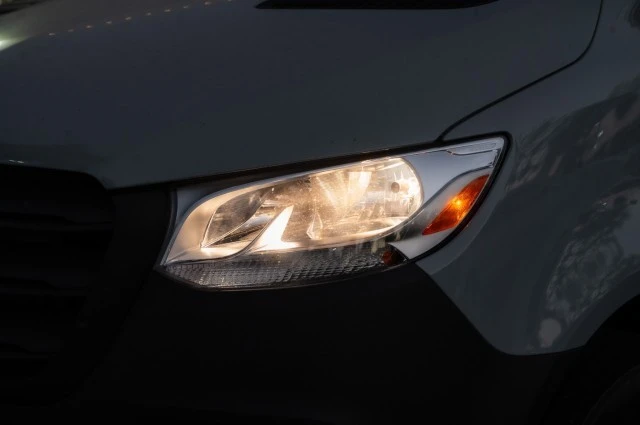 2026 Mercedes-Benz VS30 Sprinter - Image 9 of 12