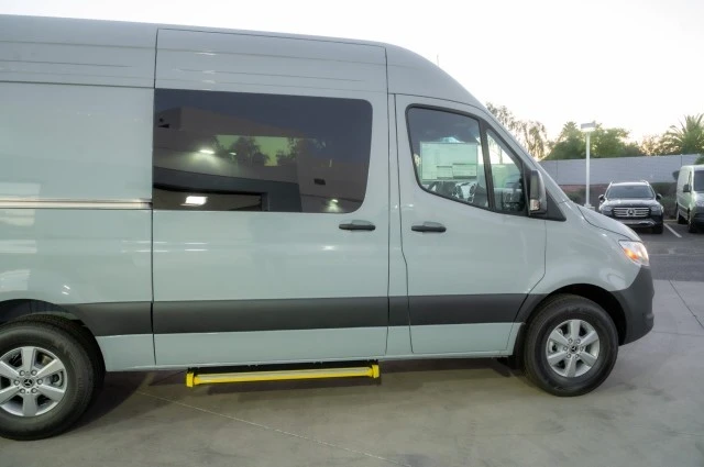 2026 Mercedes-Benz VS30 Sprinter - Image 4 of 12