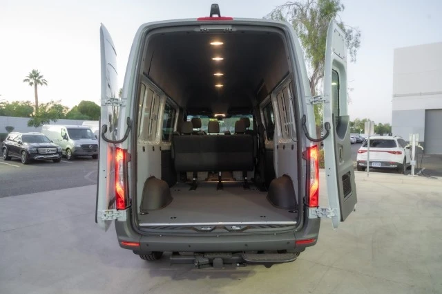 2026 Mercedes-Benz VS30 Sprinter - Image 10 of 12