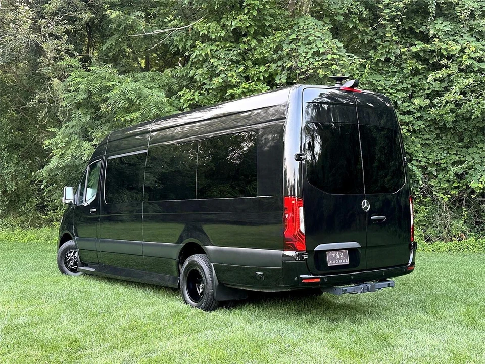 2026 Mercedes-Benz VS30 Sprinter - Image 7 of 11