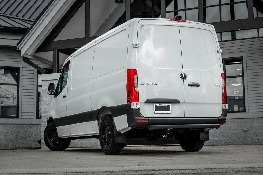 2026 Mercedes-Benz VS30 Sprinter - Image 2 of 21