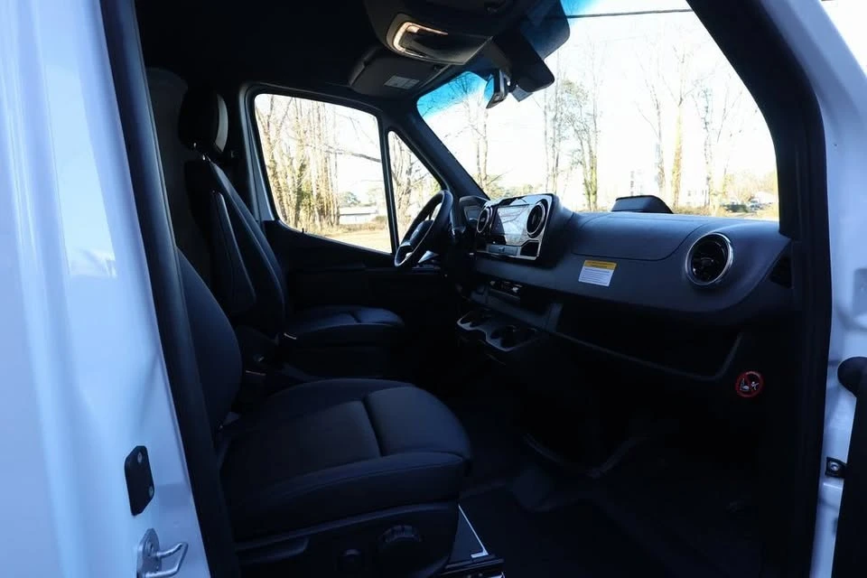 2026 Mercedes-Benz VS30 Sprinter - Image 9 of 9