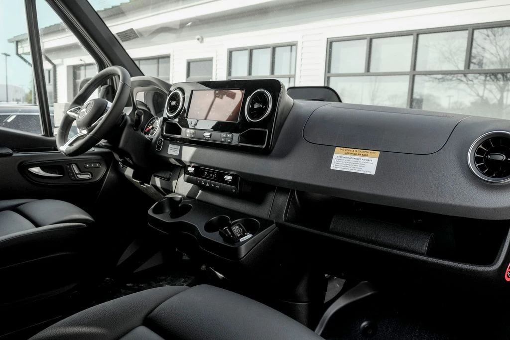 2026 Mercedes-Benz VS30 Sprinter - Image 24 of 31