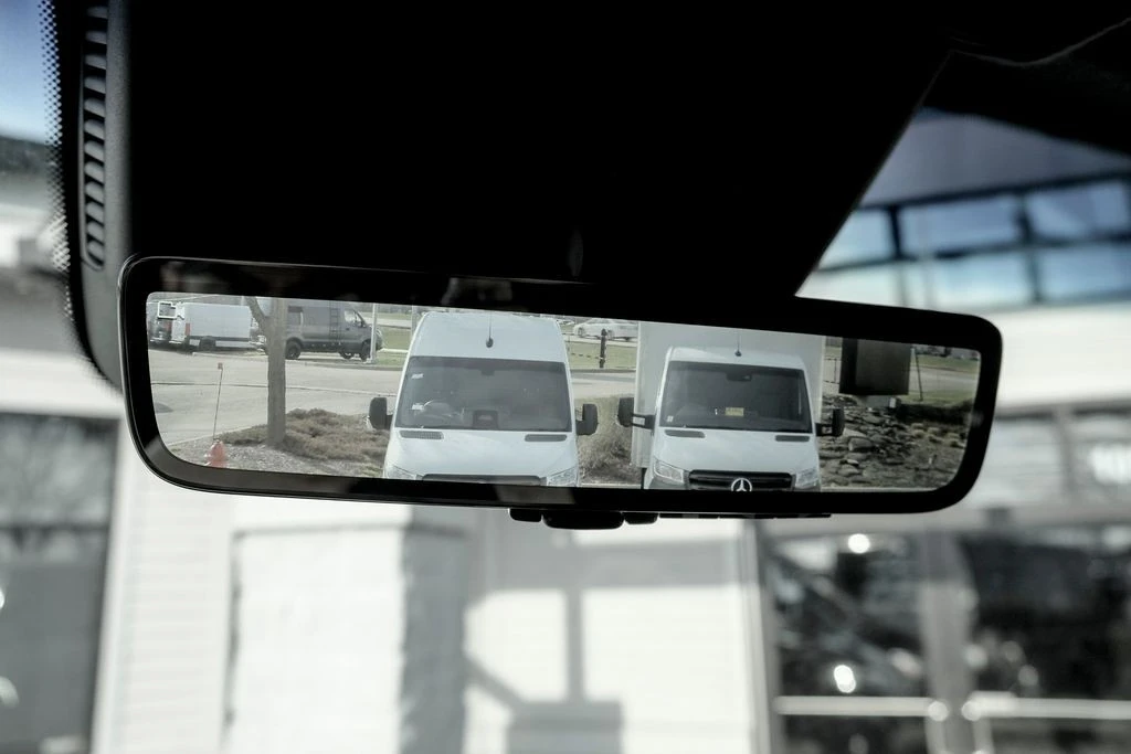 2026 Mercedes-Benz VS30 Sprinter - Image 18 of 31