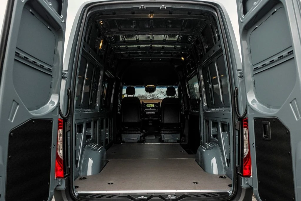 2026 Mercedes-Benz VS30 Sprinter - Image 9 of 31