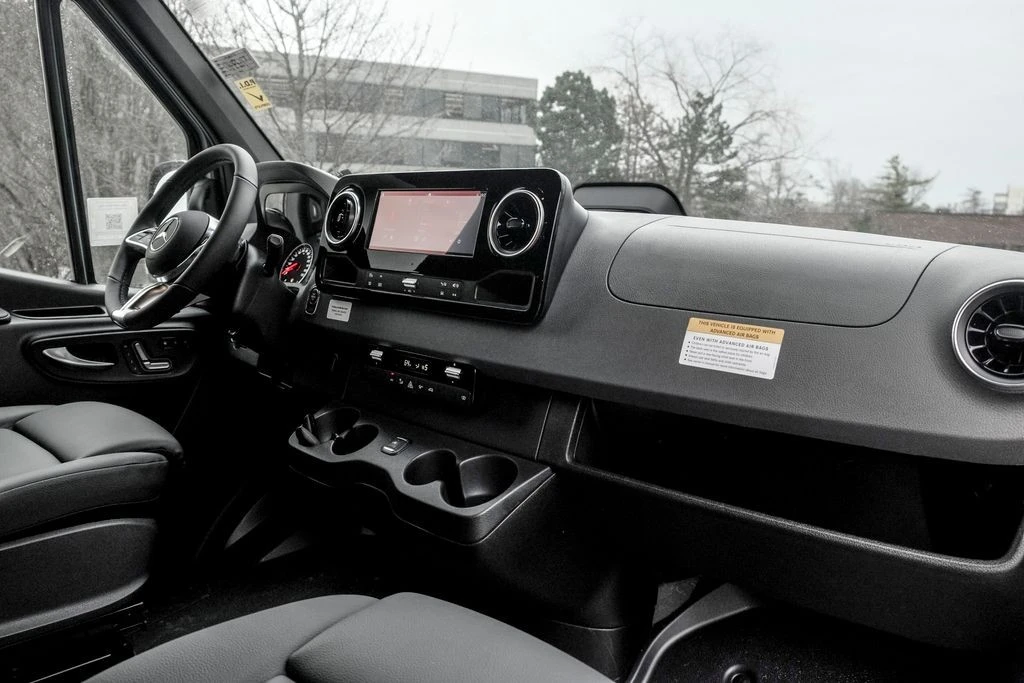 2026 Mercedes-Benz VS30 Sprinter - Image 23 of 31