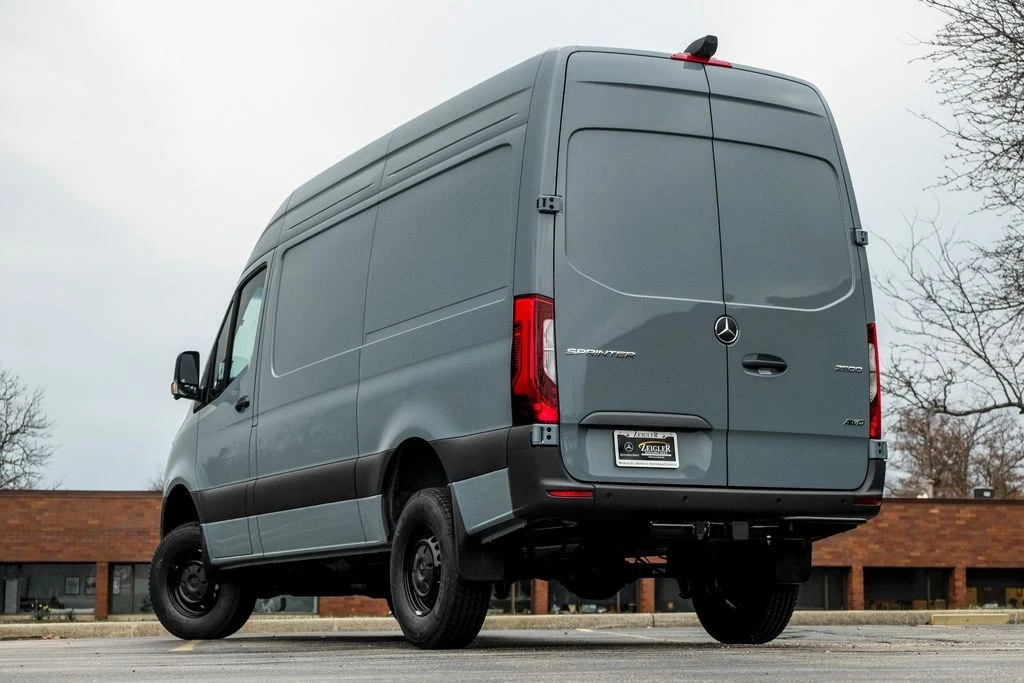 2026 Mercedes-Benz VS30 Sprinter - Image 2 of 31