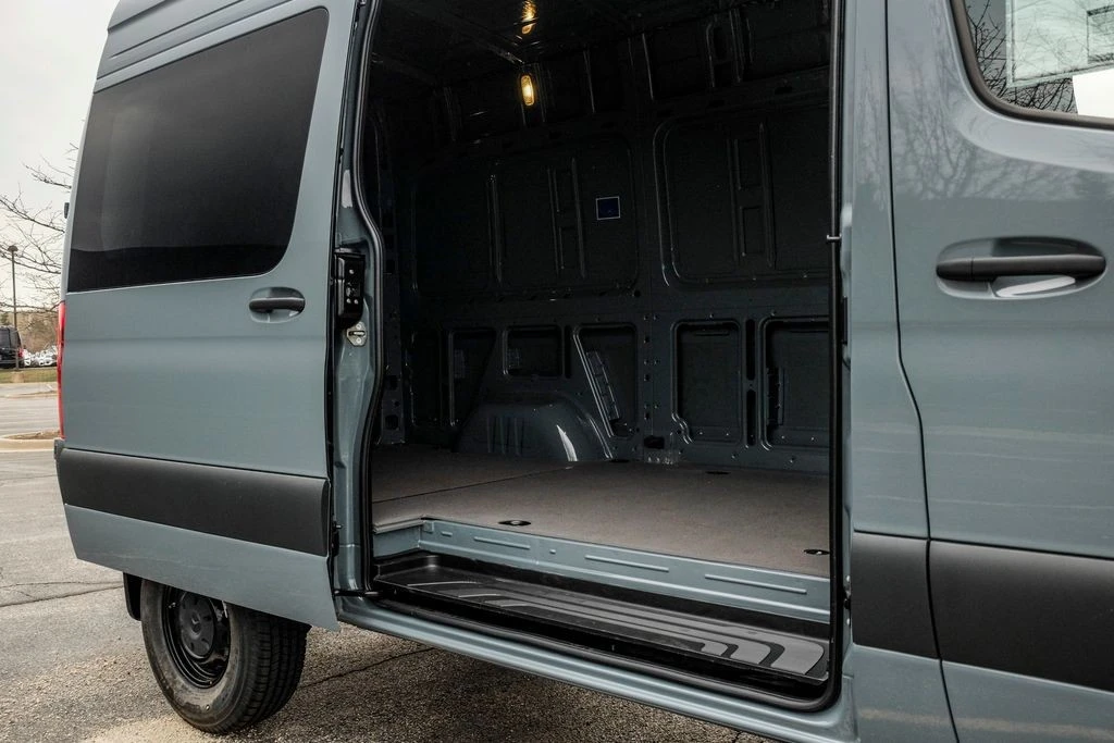 2026 Mercedes-Benz VS30 Sprinter - Image 10 of 31