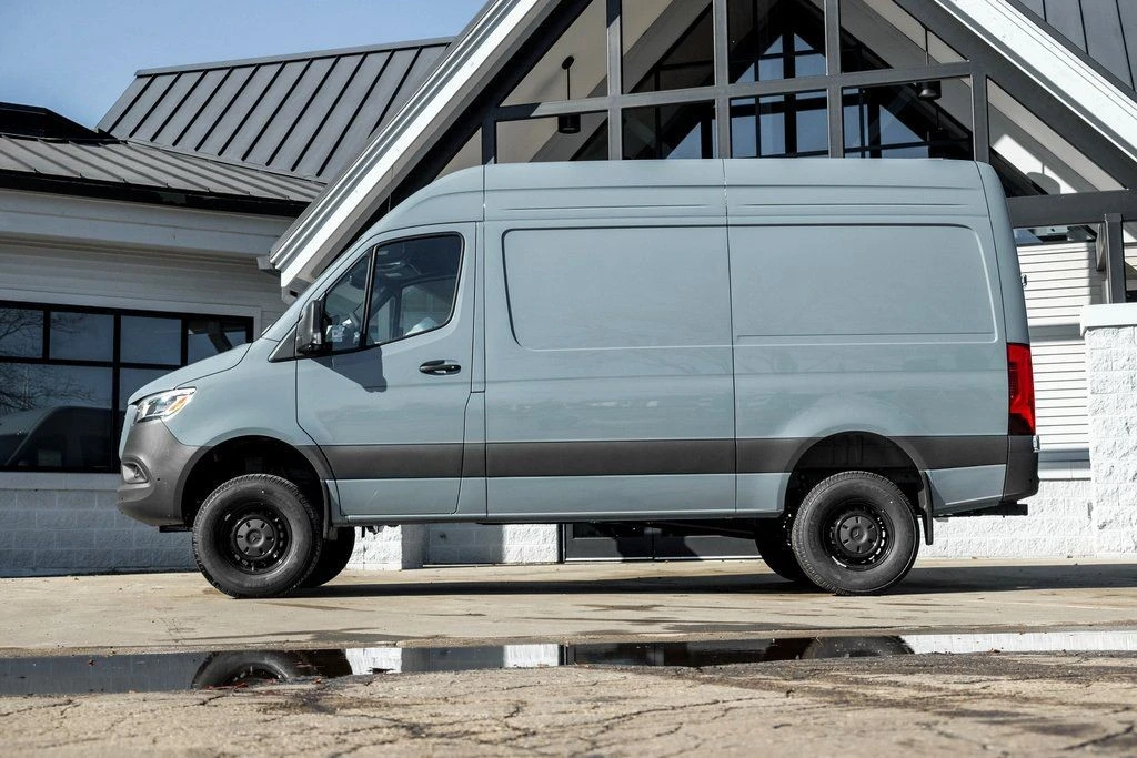 2026 Mercedes-Benz VS30 Sprinter - Image 3 of 21