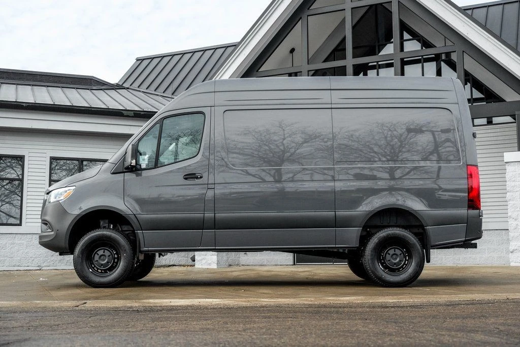 2026 Mercedes-Benz VS30 Sprinter - Image 3 of 21