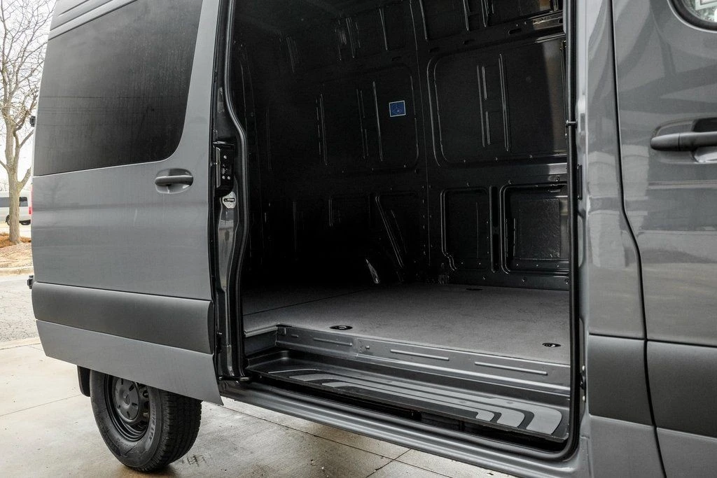 2026 Mercedes-Benz VS30 Sprinter - Image 10 of 21