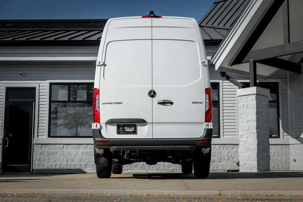 2026 Mercedes-Benz VS30 Sprinter - Image 8 of 21