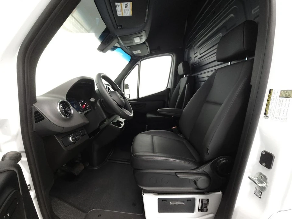 2026 Mercedes-Benz VS30 Sprinter - Image 7 of 30