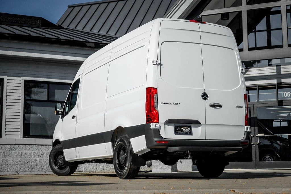 2026 Mercedes-Benz VS30 Sprinter - Image 2 of 21